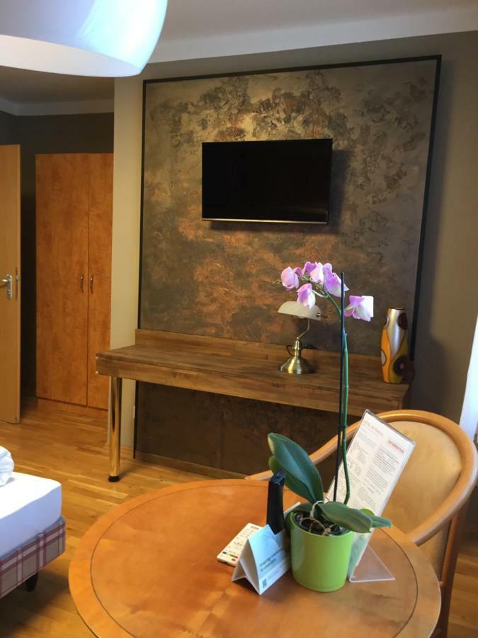 Hotel Am Rossberg Altenahr Exteriör bild